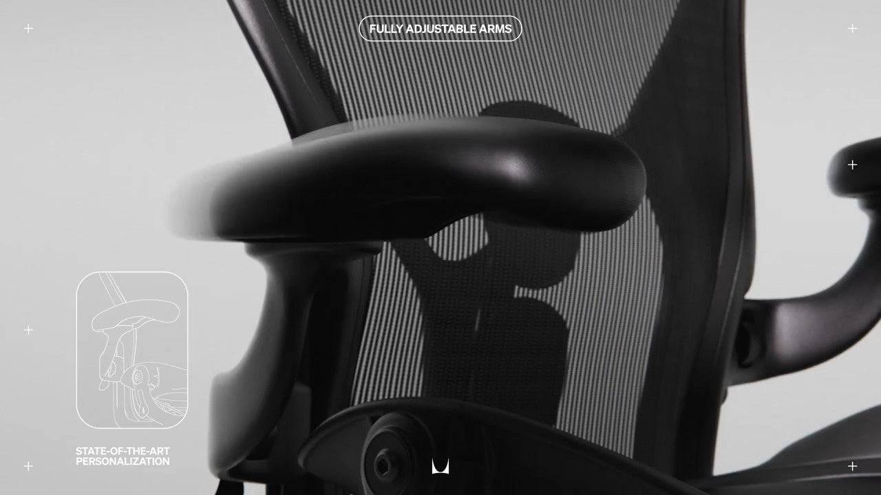 Närbild på armstöden på Aeron-gamingstolen som visar justerbarheten med linjeteckning av samma område med texten ”Avancerad anpassning” och ”Helt justerbara armstöd”.