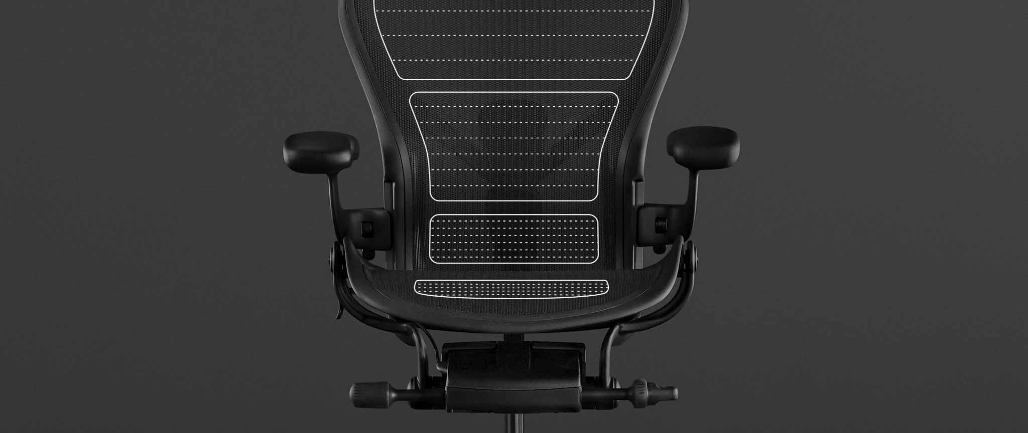 Framifrånvy av en svart Aeron-spelstol från Herman Miller, överlagrad med vit grafik som framhäver 8Z Pillicle-materialet.