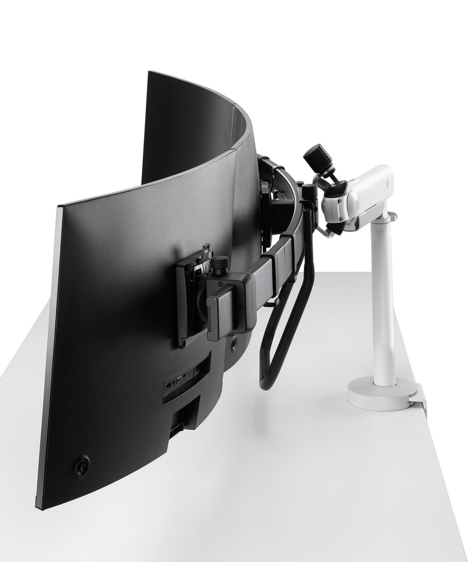 Flo X – trippel monitorarm för storformat