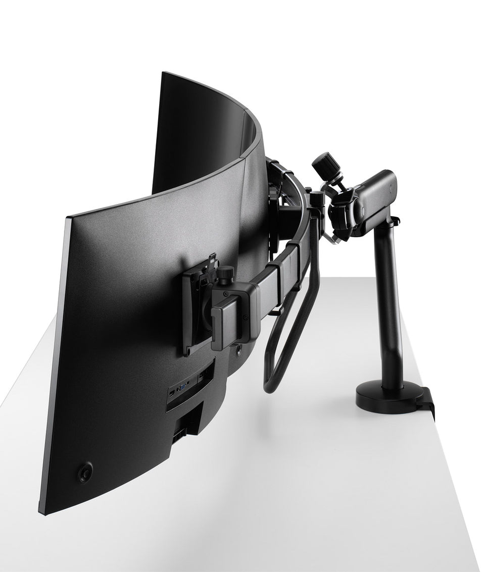 Flo X – trippel monitorarm för storformat